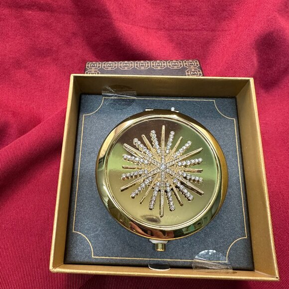 Monet Compact Mirror w/ Jeweled Starburst Design. New in Box - Picture 5 of 11